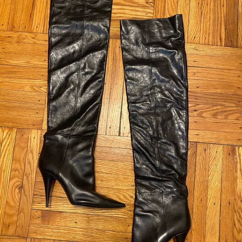 Saint Laurent leather over the knee boots! Sz 40 - Picture 3 of 11